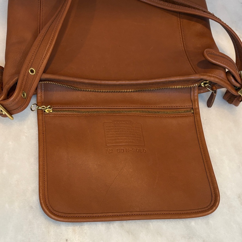 Coach Brown Leather Hobo Bag Vintage - Picture 11 of 16